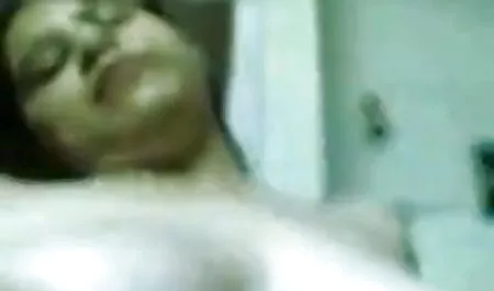 बिल्ली और फुल सेक्सी फुल उंगली उसकी पत्नी चाट