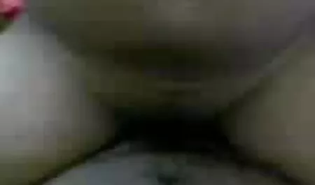 उस आदमी को संजय दत्त का सेक्सी वीडियो विशेष स्तनों के साथ साशा ग्रे मारता है ।