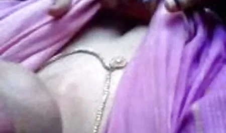 समलैंगिकों चाट और हस्तमैथुन सनी लियोन की सेक्सी फिल्म फुल एचडी
