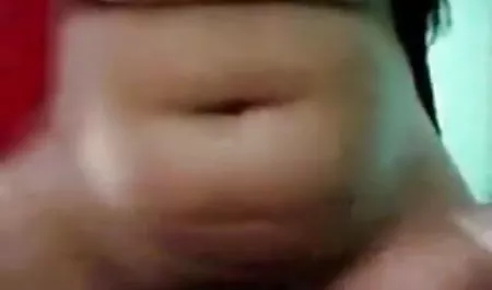 गर्भवती सेक्सी फिल्म करीना कपूर सेक्स प्रेमी 6