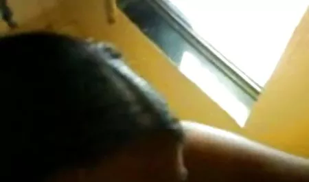 बौना Seryoga चाची नताशा इंग्लिश सेक्सी पिक्चर इंग्लिश