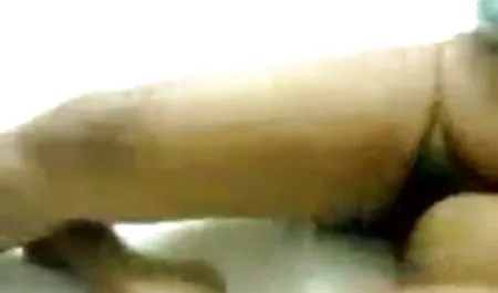 अर्मेनियाई बिंदु एक मजबूत दोस्त के फिल्म सेक्सी वीडियो में डिक खींच लिया