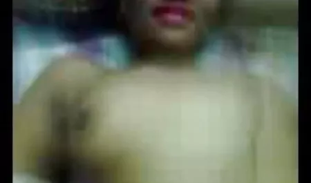 और मोजे एक बाधा नहीं हैं सेक्सी फिल्म की