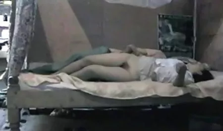बालों योनी के साथ सेक्सी मूवी हिंदी वीडियो एक दादी के साथ सेक्स