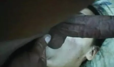अठारह वर्षीय श्यामला दुकान में सेक्सी मूवी इंग्लिश में खरीदने की काफी लागत का भुगतान