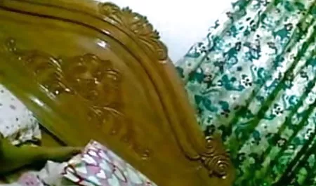 बेब बिग लंड वाली सेक्सी फिल्म सुनहरे बालों वाली कट्टर पर्नस्टार