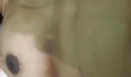 मैं अपनी पत्नी पर पागल हो रहा हूँ. सेक्सी फिल्म हिंदी पिक्चर फिल्म