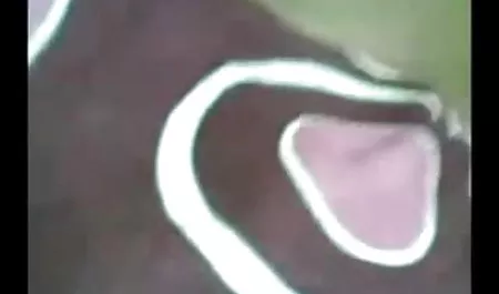 वे रेखा की सेक्सी पिक्चर घर पर एक श्यामला था.