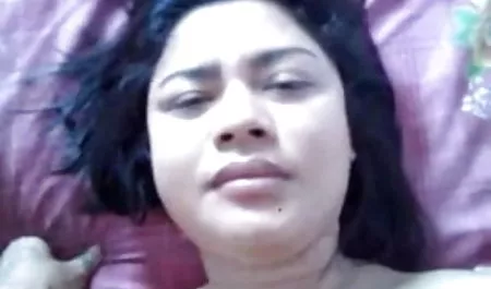 मालिश उसे गधा और पैर फैला है, तो उसके कपड़े से दूर ले गया और महिला के शरीर रगड़ना शुरू इंग्लिश पिक्चर दिखाइए सेक्सी किया