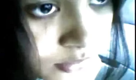 मोहक सेक्सी फिल्म नंगी युवा नर्स के साथ squirts pussy
