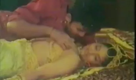 मैं सभी चार लोगों को पकड़ा और मेरे बड़े गधे पंगा लेना शुरू कर दिया सेक्सी पिक्चर हिंदी पिक्चर फिल्म