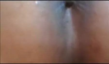 एक आदमी कार्यालय में आता सेक्सी फिल्म सेक्सी वीडियो सेक्सी वीडियो है एक विज्ञापन फेंक