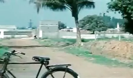 छोटे स्तन और सेक्सी पिक्चर एचडी वीडियो में बिल्ली