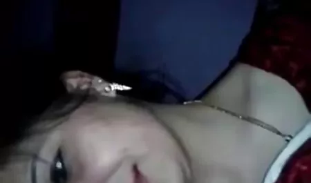 घृणित वेश्या योग्य है सेक्सी ब्लू हिंदी