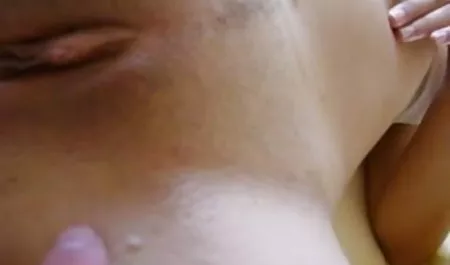 एंजलिका और हाइडी एक फुल सेक्सी इंग्लिश फिल्म दोस्त के लिए एक अविस्मरणीय सुबह तैयार