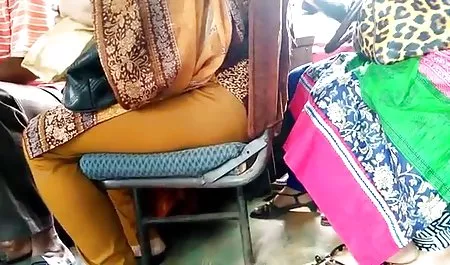 उसे स्वादिष्ट बिल्ली हिंदी सेक्सी बीएफ फिल्म पथपाकर
