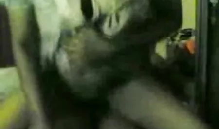 वे छत पर एक कंबल डाल दिया और दर्द से राहत के काम करना हिंदी में सेक्सी बीएफ फिल्म शुरू कर दिया