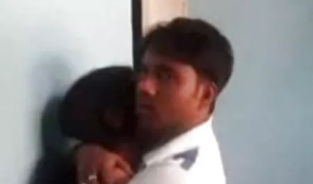 लानत है, गोरा, पतला सेक्सी फिल्म देखने के लिए वीडियो