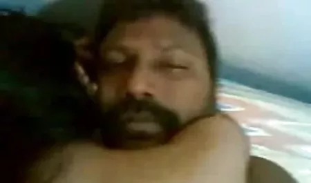 नए साल की शाम पिकापर हिस्सा चाहता था सेक्सी फिल्म नंगी