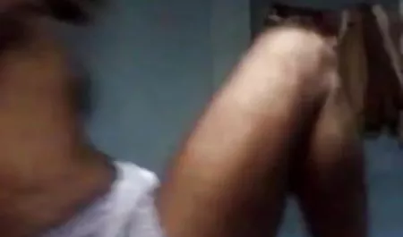 अपने मित्रों को फिल्म सेक्सी लात