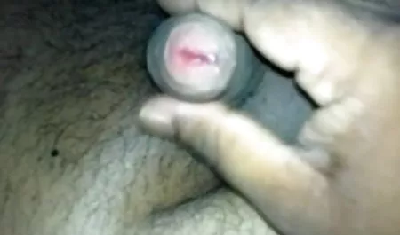 वह बंधा हुआ है और masturbates के साथ समाप्त होता है और सब उसके दिल के साथ सेक्सी वीडियो फुल मूवी हिंदी
