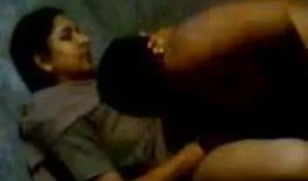आदमी एक सुंदर इंग्लिश सेक्सी मूवी वीडियो पड़ोसी को देखा