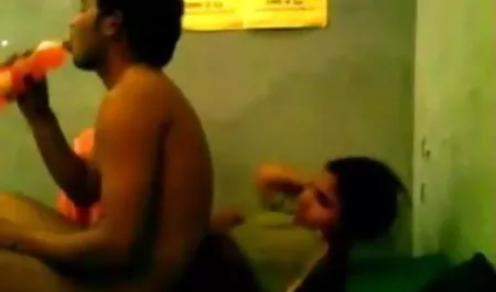 साशा ग्रे साइकिल हॉट सेक्सी मूवी चालकों मज़ा देता है