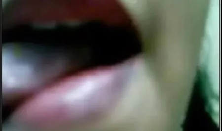 फर सेक्सी फिल्म देना वीडियो में कोट चूसने में लड़की