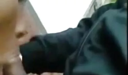 एक शौकिया कैमरे सेक्सी वीडियो फिल्म गंदी के सामने इन के साथ मजाक किया है ।