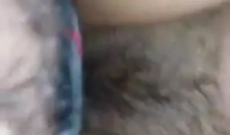 दिलचस्प एक सेक्सी फिल्म वीडियो स्ट्रिपटीज़