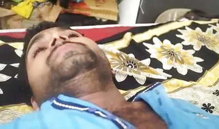 गुलाम उसके प्रेमी अंग्रेजी फिल्म सेक्सी वाली और पैर बेकार