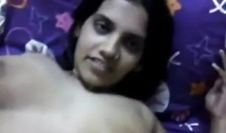बार्सिलोना के निवासियों को एक झुंड के ब्लू फिल्म अंग्रेजी सेक्सी साथ कमबख्त और उसके मुंह में डाल रहे थे