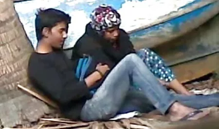 निदेशक और कंपनी के सचिव सेक्सी फिल्म वीडियो 2018
