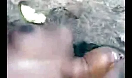 दो भूख बिल्ली अंग्रेजों की सेक्सी फिल्म मुर्गा खाती है