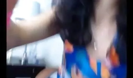तीन मास्को करीना कपूर सेक्सी फिल्म उपन्यास