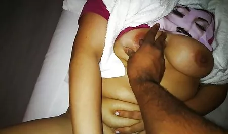 लुई ग्रिफिन और उसकी पत्नी गधा बकवास कैटरीना कैफ की सेक्सी फिल्म के साथ मिलता है