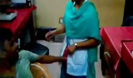विवाहित गृहिणी लिसा ऐनी न्यू हिंदी सेक्सी मूवी