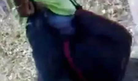 चाची कटिया नशे में और शुरू सेक्सी हिंदी वीडियो फिल्म हो गया.